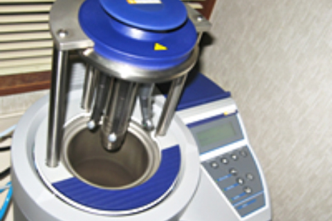 コンビネーション オートクレーブ滅菌器(ドイツ製)